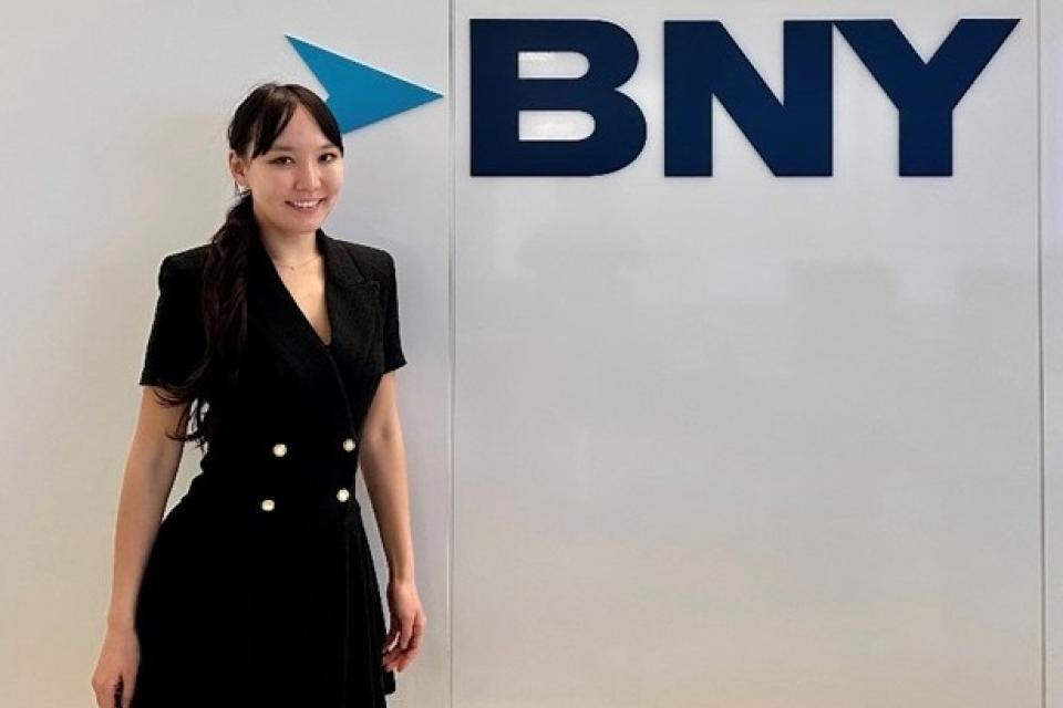 Sodo Nerguidavaa MBA 22 at BNY on Wall Street